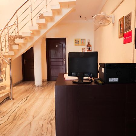 Hotel Green Villa - Near Anand Vihar Station New Delhi Exterior photo
