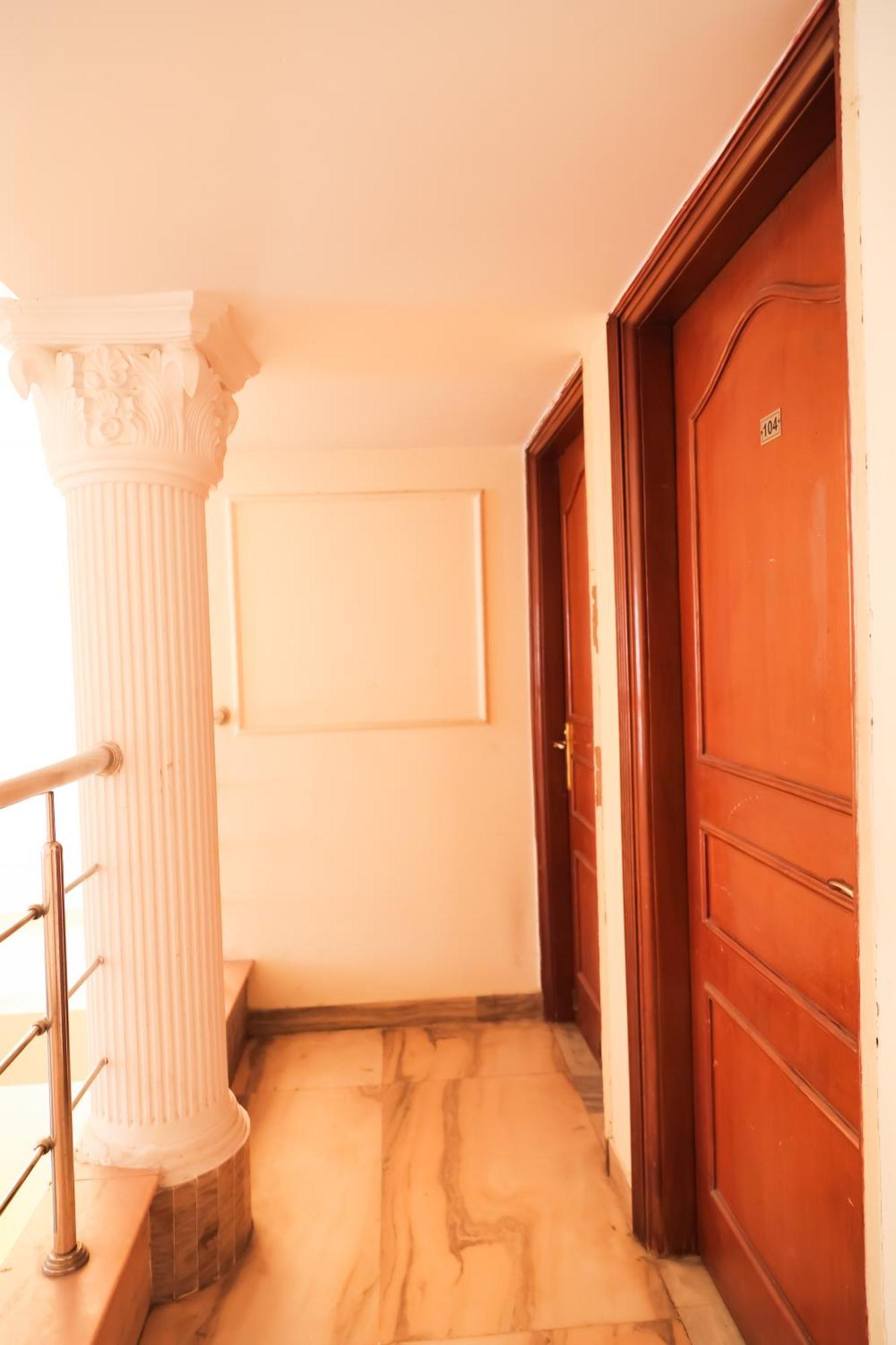 Hotel Green Villa - Near Anand Vihar Station New Delhi Exterior photo